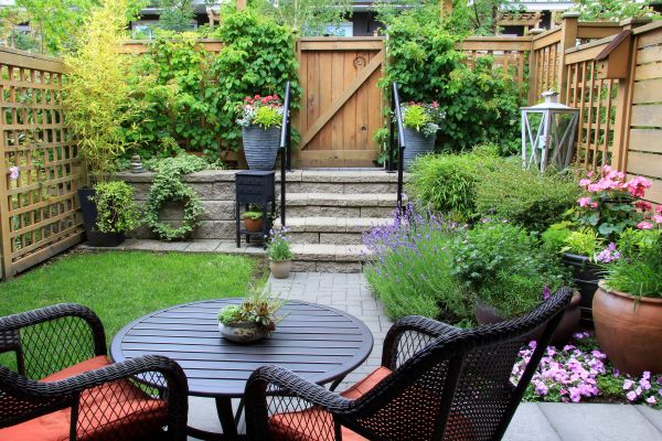 Small Yard Landscaping in Lansdale